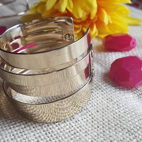 Gold Tone Bracelet Bundle - Picture 4 of 7